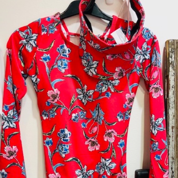 PHAX - SWIMSUIT RASHGUARD - 1 X PIECE swimsuit/ long sleeves. Scoop back. Medium - Picture 9 of 9